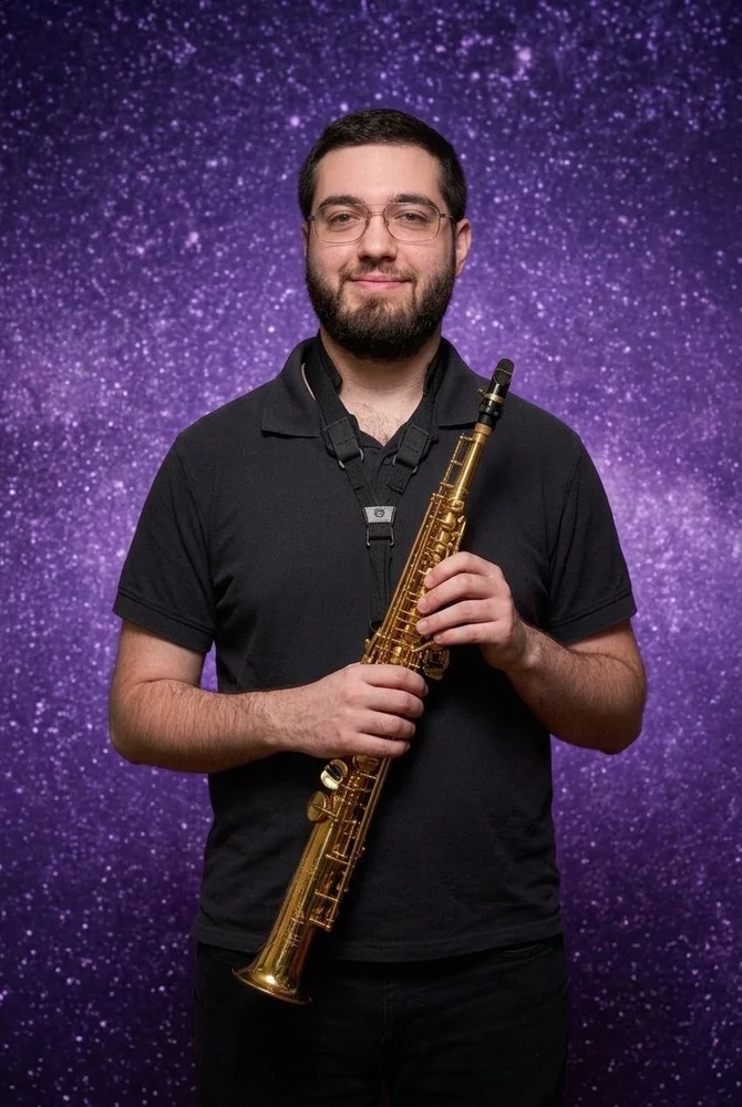 Justin Fontano headshot, soprano saxophone