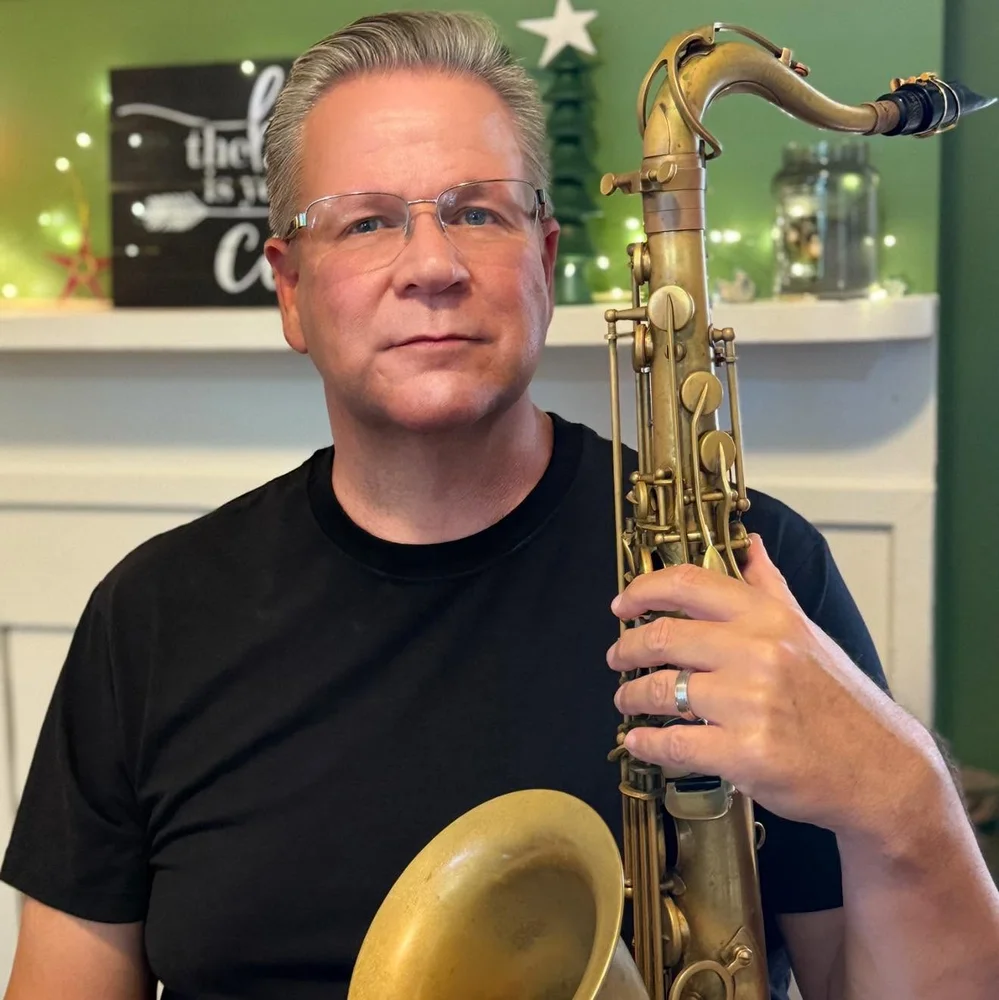 Rich Szulczewski headshot, tenor saxophone